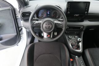 TOYOTA YARIS GR CIRCUIT PACK WRC TRIPLE EDITION 1.6T 261 CV 3P