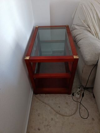 Mesas de salón: cristal y madera de cerezo