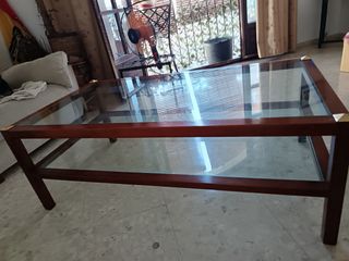 Mesas de salón: cristal y madera de cerezo