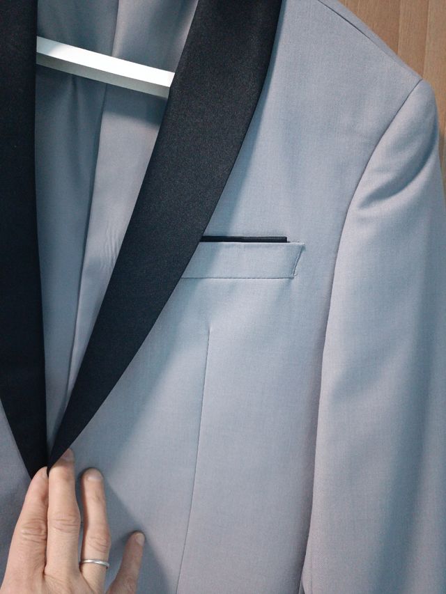 Giacca smoking grigio elegante spalle 40c.m.