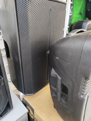 Altavoce Berhinher ibiza alto jbl Gran seleccion