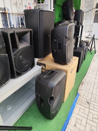 Altavoce Berhinher ibiza alto jbl Gran seleccion