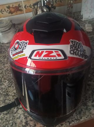 Casco moto Nzi, seminuevo, con intercomunicador