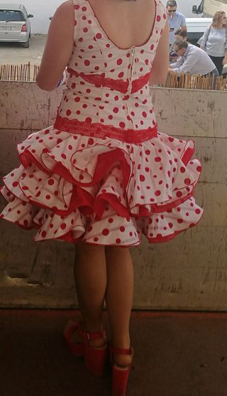 Vestido gitana rojo y blanco lunares