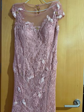 Vestido largo encaje rosa  palo eventos
