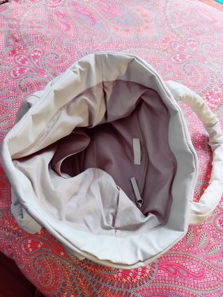 Bolso grande acolchado