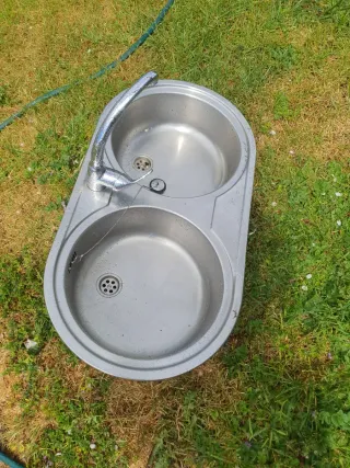 Encimeras granito con fregadero inox.