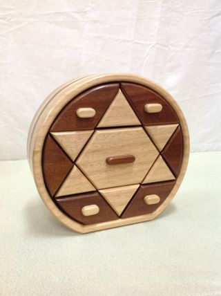 Joyero artesanal madera - multicolor.120€ por unid