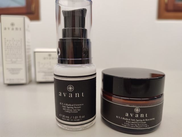 Avant: Crema facial antiedad y sérum 