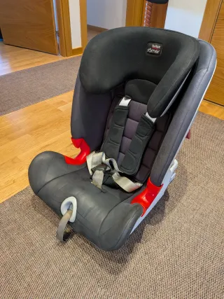 Römer Britax XTENSAFIX Grupo 1-2-3