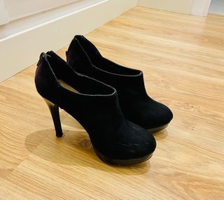 Stilettos negros - Tacón alto