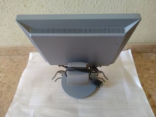 Monitor Sony 15" TFT