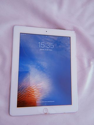 iPad + teclado Logitech + funda