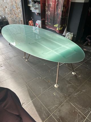 Mesa cristal ovalada + 6 sillas