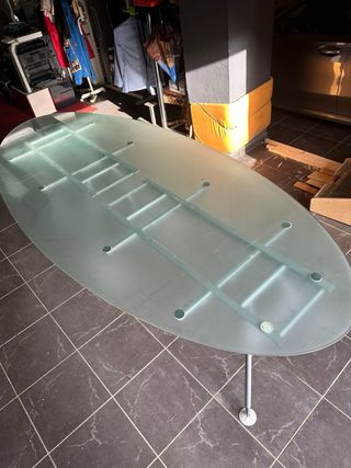 Mesa cristal ovalada + 6 sillas