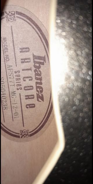 Ibanez Artcore AFS77T con estuche rigido