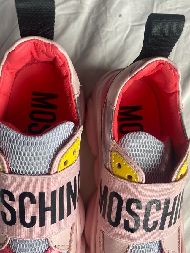 Zapatillas Moschino niña, talla 32