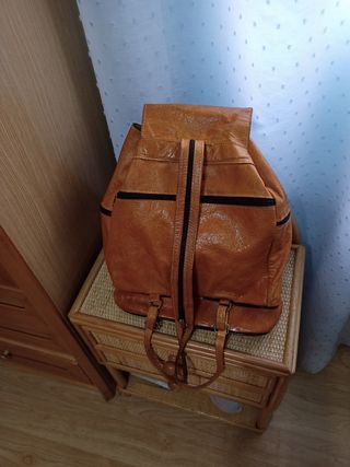 Mochila cuero marrón
