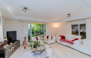 Casa pareada en venta en Calahonda en Mijas
