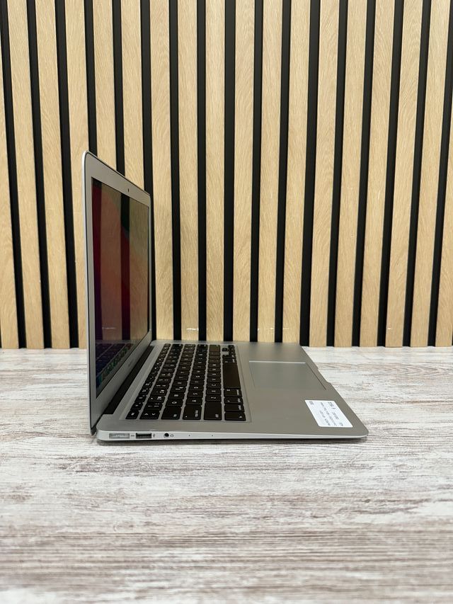 MacBook Air 13" 2013 i5 4gb 128gb SSD