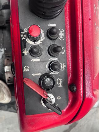 FREGADORA ELECTRICA CONDUCTOR MONTADO RCM