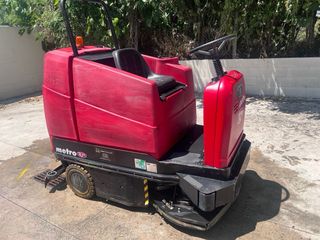 FREGADORA ELECTRICA CONDUCTOR MONTADO RCM