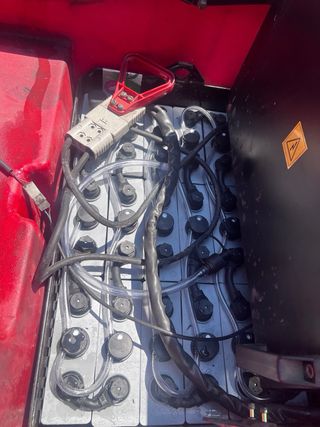 FREGADORA ELECTRICA CONDUCTOR MONTADO RCM