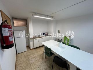 Local comercial en venta en El Poble Sec en Igualada