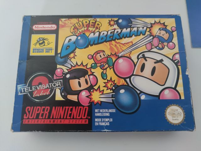 Super Bomberman Super Nintendo