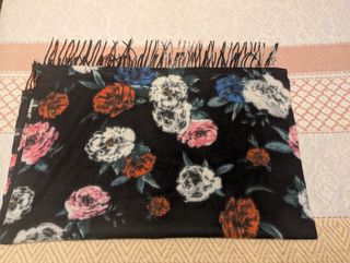 Bufanda floral multicolor