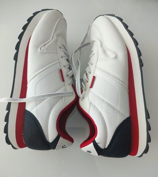 Zapatillas Levis blancas talla 37
