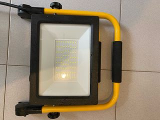 Proyector Led ilumincación muy potente.