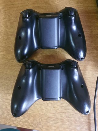2 Mandos Xbox 360