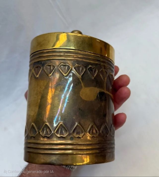 Caja latón antigua - puros/bombones