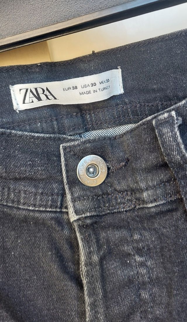 Jeans Zara Uomo neri strappati