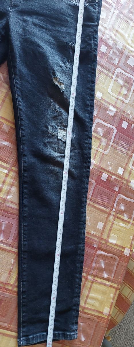 Jeans Zara Uomo neri strappati