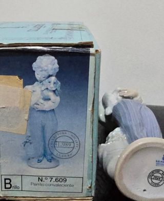 Lladro Figura "Perrito Convaleciente" #7609