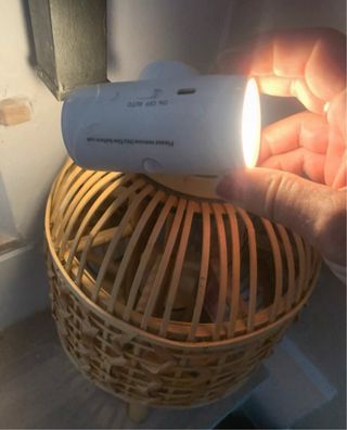 Foco led inteligente sensor luz y movimiento recar