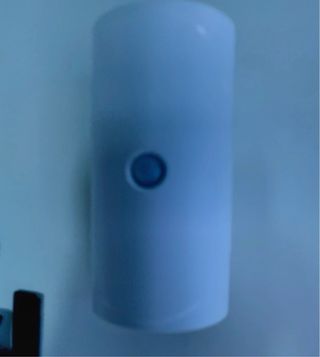 Foco led inteligente sensor luz y movimiento recar