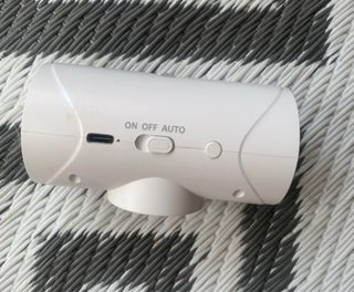 Foco led inteligente sensor luz y movimiento recar