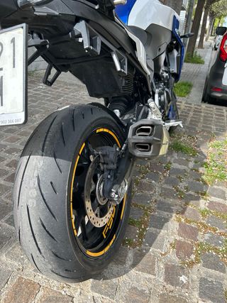 BMW F900R  A2 - Moto Impecable
