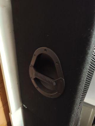 Altavoces Behringer 12" 600w Cajon madera reforzad