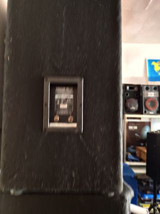 Altavoces Behringer 12" 600w Cajon madera reforzad