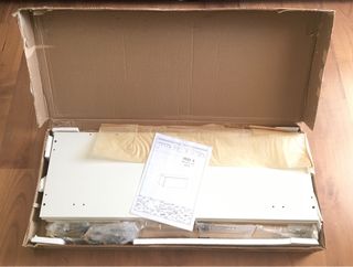 Mueble colgante blanco