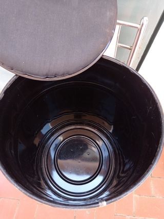 Taburete metálico vintage | Decoración