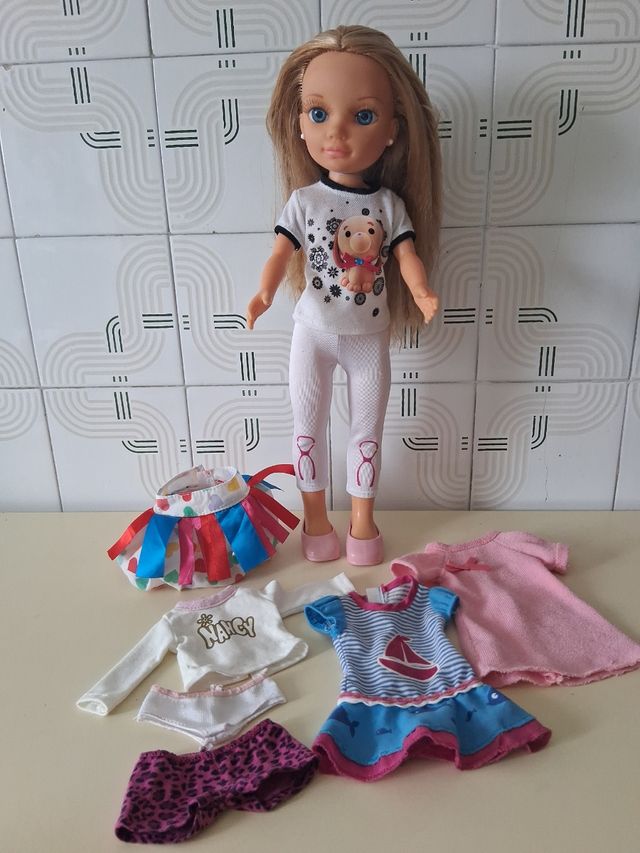 Bambola Nancy conchiglia famosa