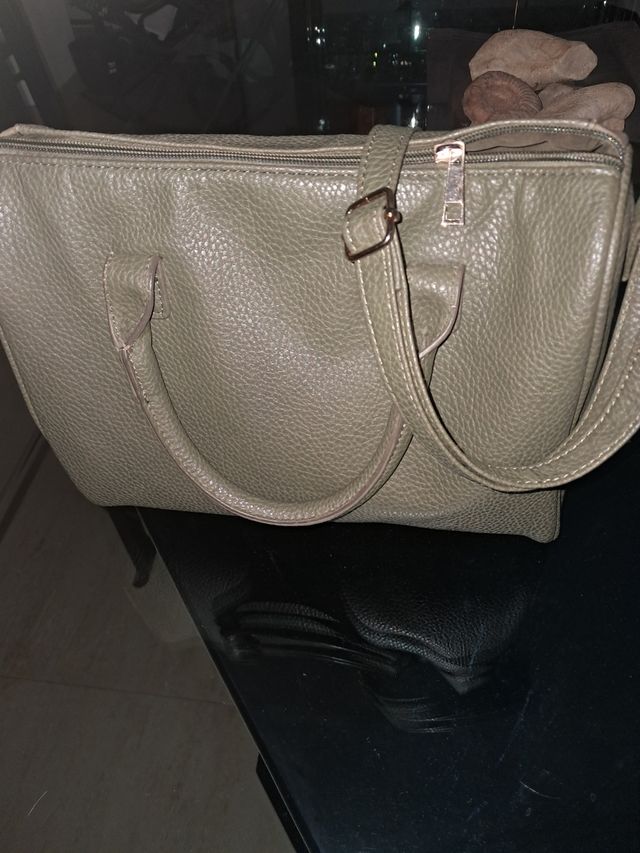 Bolso grande en perfecto estado