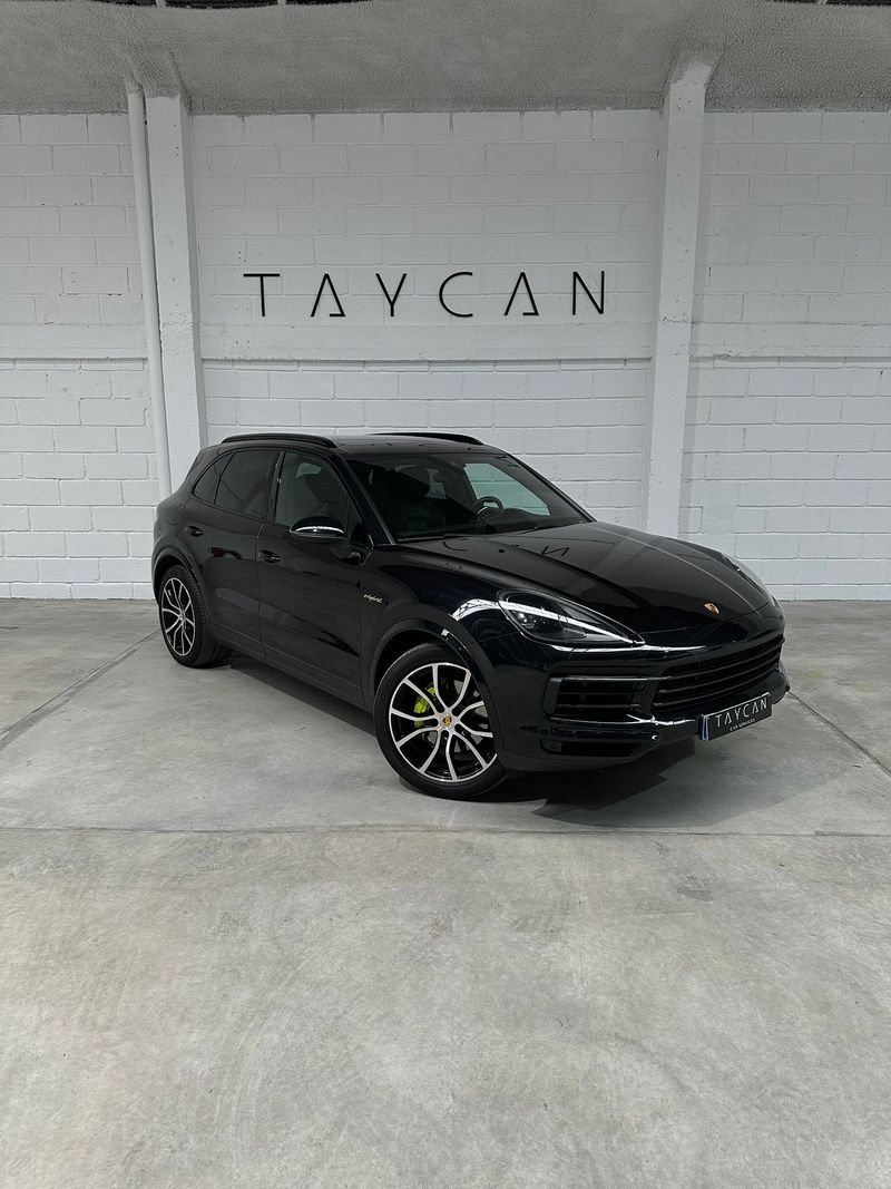 Porsche Cayenne 2018 - foto 1