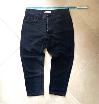 Jeans Zara neri,regular, cavallo leggermente basso