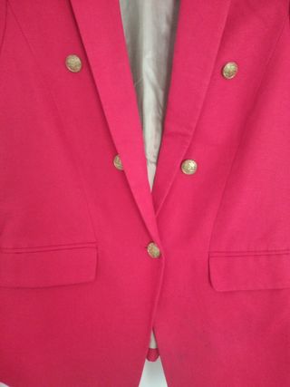 Chaqueta blaze roja Mango talla S.